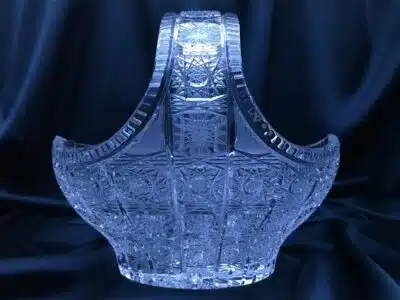 Krištálový brúsený dekoratívny košík 20 cm