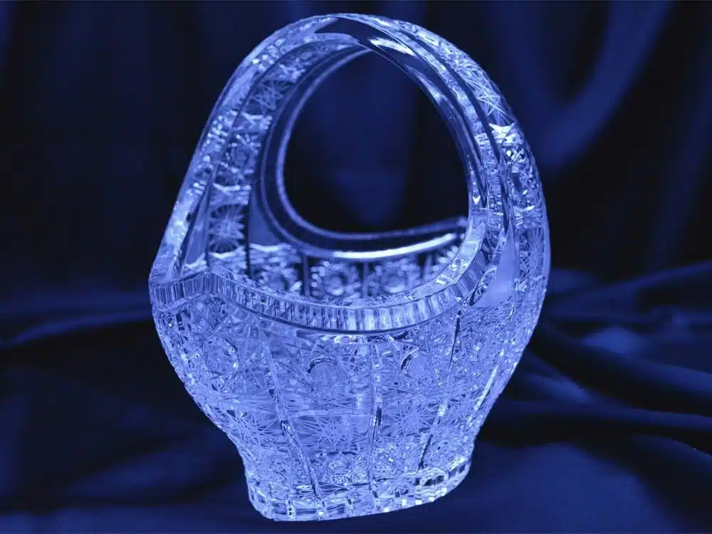 Krištálový brúsený dekoratívny košík 20 cm