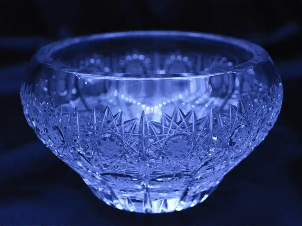 Krištálová brúsená dóza 16 cm s viečkom