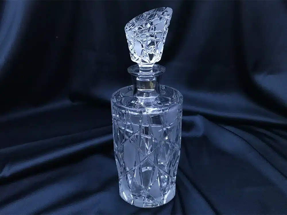 Krištáľová brúsená whisky fľaša 550 ml
