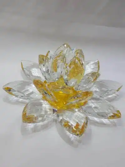 Krištálový brúsený lotosový kvet žltý 20 cm