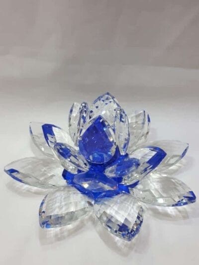 Krištálový brúsený lotosový kvet modrý 20 cm