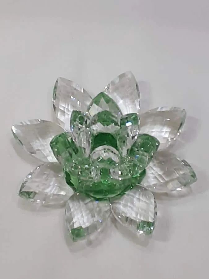 Krištálový brúsený lotosový kvet zelený 11 cm