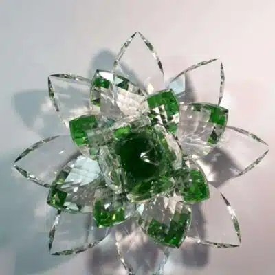 Krištálový brúsený lotosový kvet zelený 20 cm