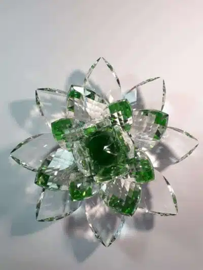 Krištálový brúsený lotosový kvet zelený 20 cm