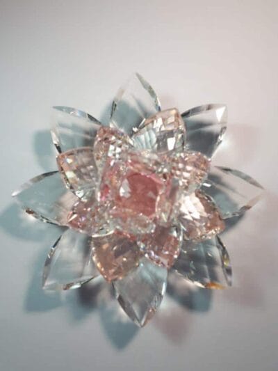 Krištálový brúsený lotosový kvet ružový 20 cm