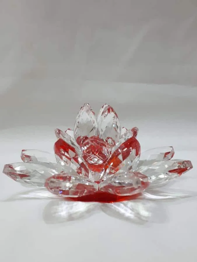 Krištálový brúsený lotosový kvet červený 11 cm