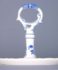 Cibulák – Podnos guľatý 21 cm s rukoväťou na soľničku, koreničku a dózu na špáradlá – originál cibuľový porcelán 1. akosť