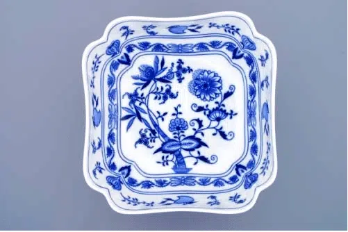 Cibulák – Misa šalátová 4-hranná vysoká 24 cm – originálny cibuľový porcelán 1. akosť