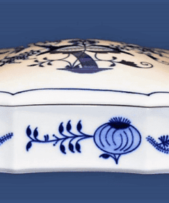 Cibulák – Dóza bonboniera 15,8 x 15,8 cm – originál cibuľový porcelán 1. akosť