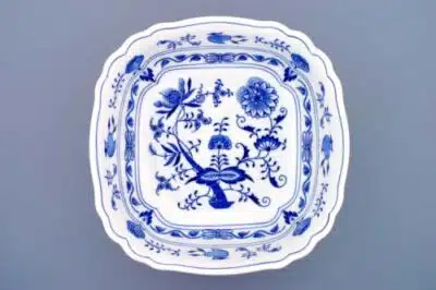 Cibulák – Misa šalátová 4-hranná 26 cm – originálny cibuľový porcelán 1. akosť