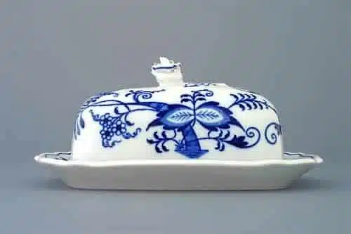 Cibulák – Dóza na maslo 17 x 13 cm – originálny cibuľový porcelán 1. akosť