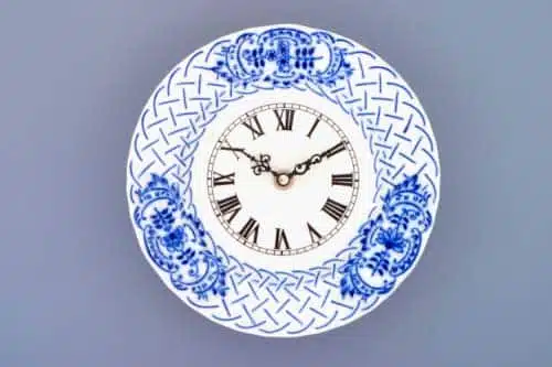 Cibulák – Hodiny reliéfne 18 cm – originál cibuľový porcelán 1. akosť