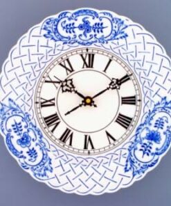 Cibulák – Hodiny reliéfne 24 cm – originál cibuľový porcelán 1. akosť