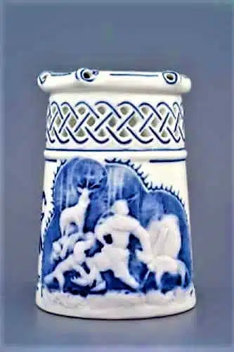 Cibulák – Korbel prelamovaný s reliéfom 0.4 l – originál cibuľový porcelán 1. akosť