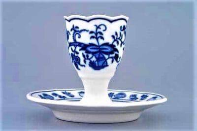 Cibulák – Kalíšok na vajcia s podstavcom 7.5 cm – originálny cibuľový porcelán 1. akosť