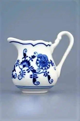 Cibulák – Mliekovka vysoká 0,50 l – originál cibuľový porcelán 1. akosť