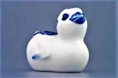 Cibulák – Kuriatko 8 cm – originál cibuľový porcelán 1. akosť