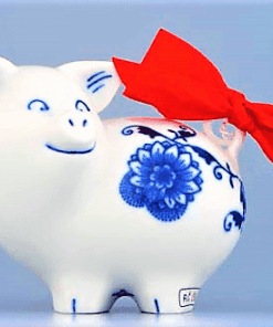 Cibulák – Prasiatko 8,2 cm – originál cibuľový porcelán 1. akosť