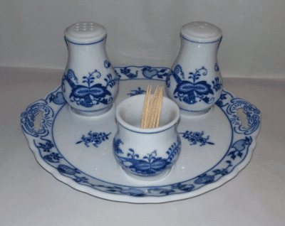 Cibulák – Stolná súprava – soľ, korenie, špáradlá – originálny cibuľový porcelán 1. akosť
