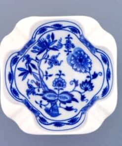 Cibulák – Popolník 4-hranný 12,5 cm – originál cibuľový porcelán 1. akosť