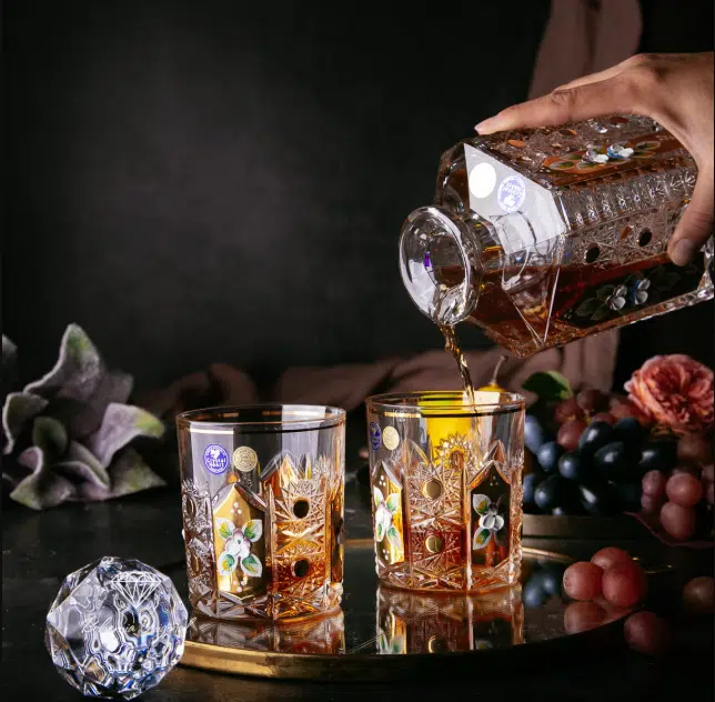 Set krištáľová brúsená karafa whisky Laura ručná maľba 1 + 6 pohárov – Obrázok 2